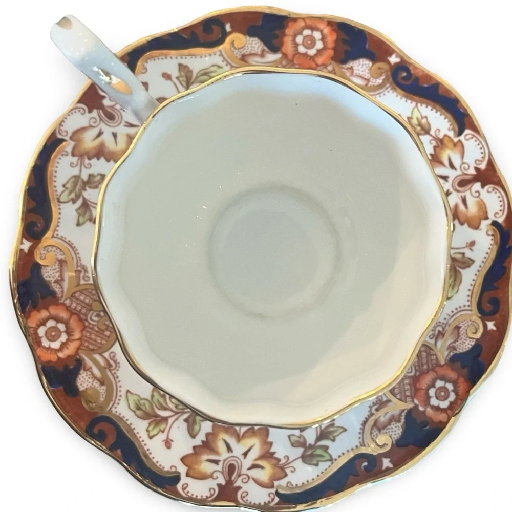 Rosina Bone China Made in England Imari Pattern Tea Cup and Saucer